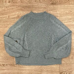 American Eagle Women’s Sweater